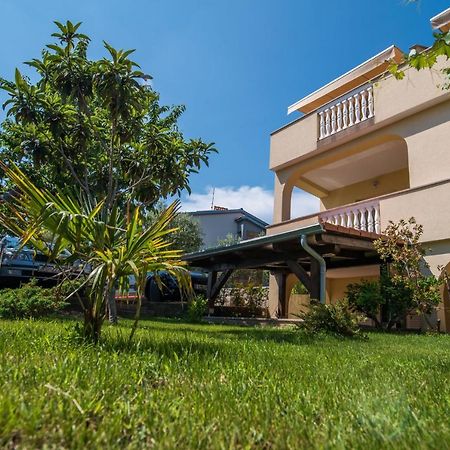 Apartments Bogdanic Krk I Кърк Екстериор снимка