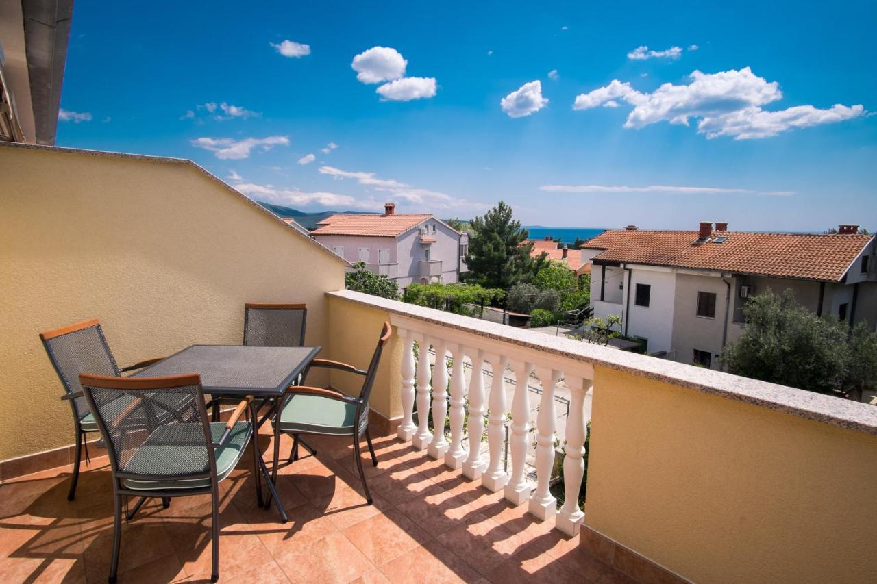 Apartments Bogdanic Krk I Кърк Екстериор снимка