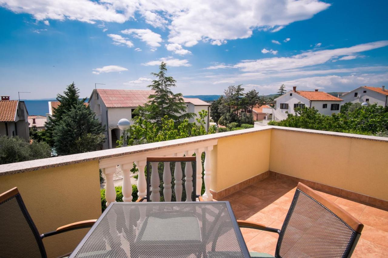 Apartments Bogdanic Krk I Кърк Екстериор снимка